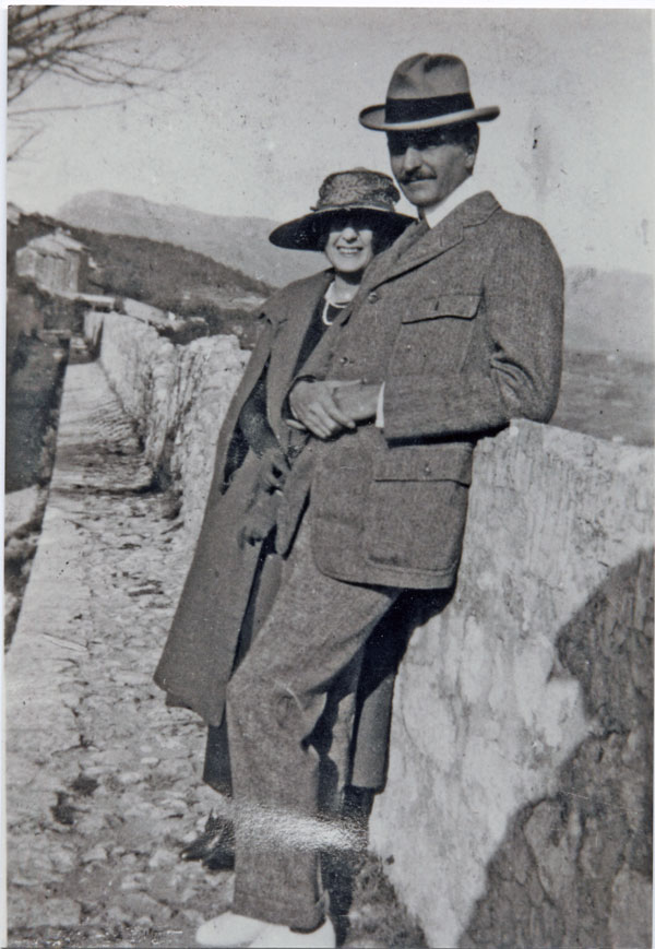 Lathrop and Helen, traveling during the 1920s